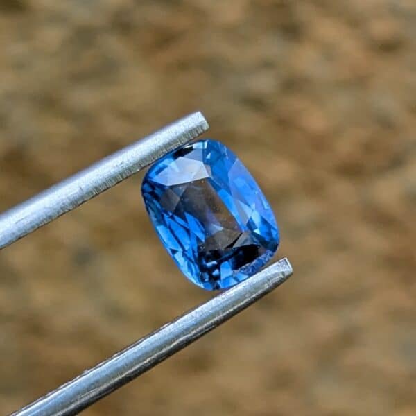 Natural Blue Sapphire (1.28 ct) - Image 4