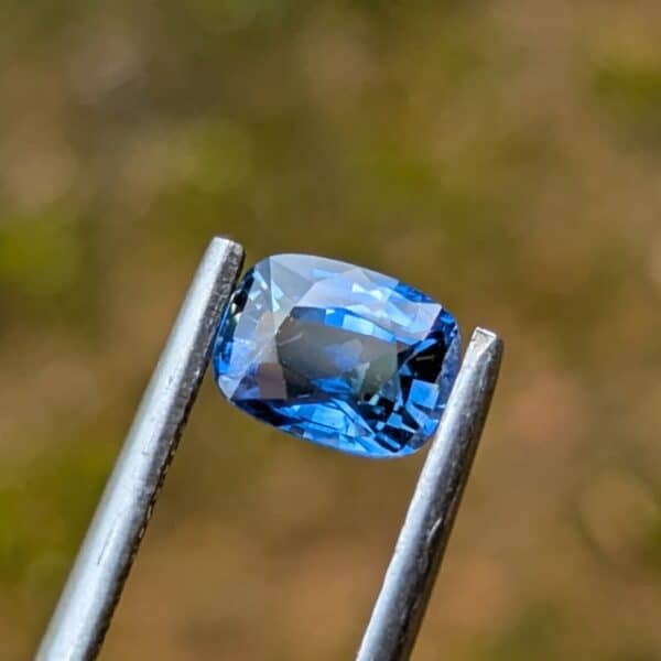 Natural Blue Sapphire (1.28 ct) - Image 3