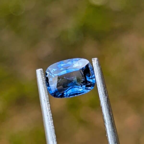 Natural Blue Sapphire (1.28 ct) - Image 2