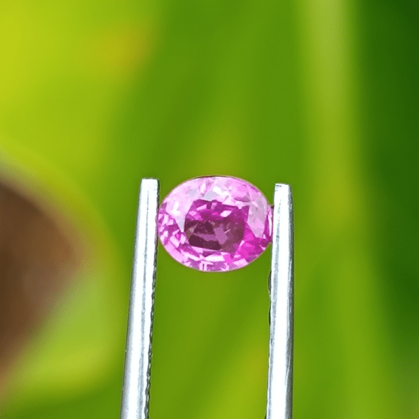 Heated Pink Sapphire (0.90 ct) - Image 2